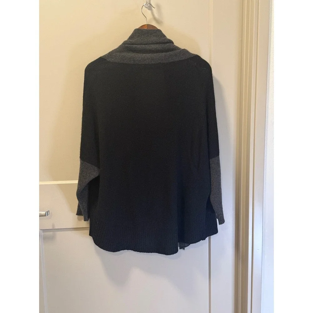 Subtle Luxury 100% Cashmere Color Block Cardigan Sweater S/M - Picture 6 of 7